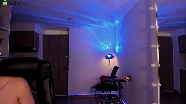 Mikeyvioleta  online show from 02/19/26, 09:27