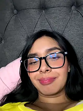 MiaSofia   online show from 11/07/25, 08:58