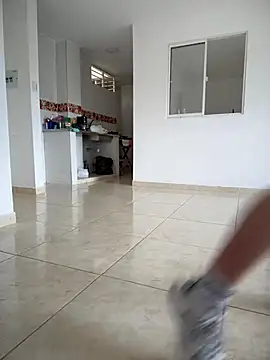 Snapshot of Lucianacuoper chatting on 11/13/25, 08:52 Lucianacuoper online show from 11/13/25, 08:52