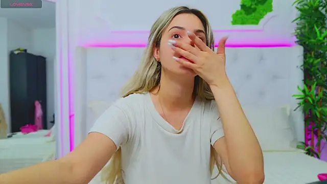 AriannaSins online show from 01/29/25, 01:07