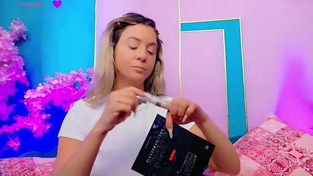 AriannaSins online show from 07/17/26, 11:17