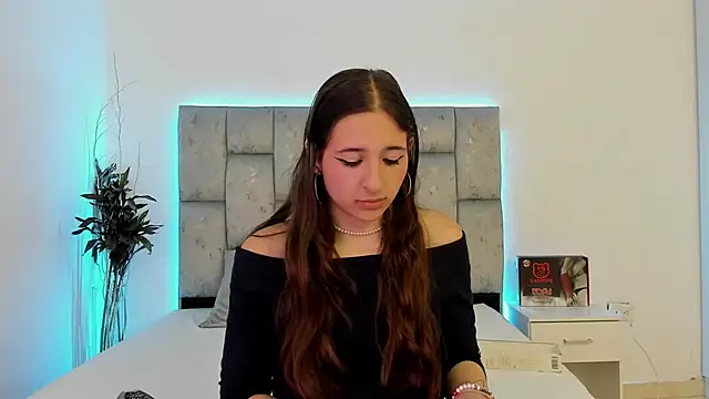 SweetAndSinful online show from 11/29/25, 03:42