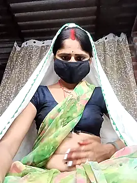 Snapshot of Rajni_chauhan chatting on 02/15/26, 04:03 Rajni chauhan online show from 02/15/26, 04:03