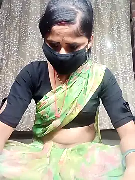 Snapshot of Rajni_chauhan chatting on 02/24/26, 04:27 Rajni chauhan online show from 02/24/26, 04:27