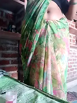 Snapshot of Rajni_chauhan chatting on 02/26/26, 06:34 Rajni chauhan online show from 02/26/26, 06:34