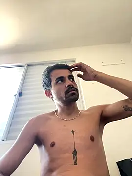 Snapshot of Felipinh19cm chatting on 12/18/25, 10:54 Felipinh19cm online show from 12/18/25, 10:54