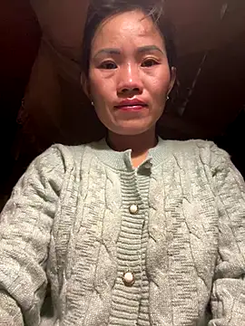 Snapshot of Saomai25 chatting on 11/16/25, 02:28 Saomai25 online show from 11/16/25, 02:28