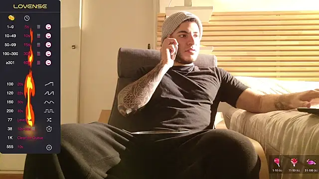 KevinWolf777 online show from 11/08/25, 11:14