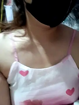 Snapshot of Michan68 chatting on 10/21/25, 07:42 Michan68 online show from 10/21/25, 07:42