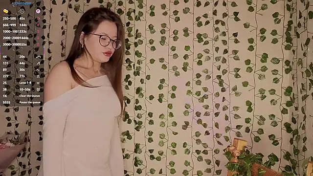 Snapshot of DaisyhotSunnyy chatting on 10/17/25, 03:25 DaisyhotSunnyy online show from 10/17/25, 03:25