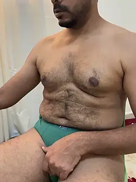 Handsome8677 online show from 04/14/26, 07:58