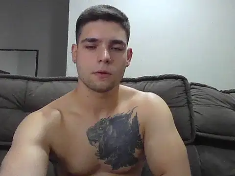 Snapshot of Zure-xxx chatting on 10/18/25, 05:35 Zure-xxx online show from 10/18/25, 05:35