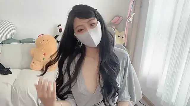 Snapshot of lsevenlll chatting on 05/16/26, 06:21 lsevenlll online show from 05/16/26, 06:21