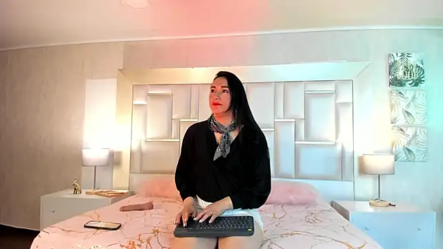 Snapshot of Elizabeth_bennett_6 chatting on 11/29/25, 07:28 Elizabeth bennett 6 online show from 11/29/25, 07:28