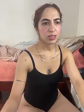 MariamGray1 online show from 05/27/26, 10:01