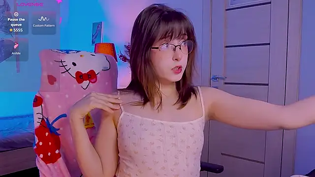 Soffi Toffi online show from 01/06/26, 10:52