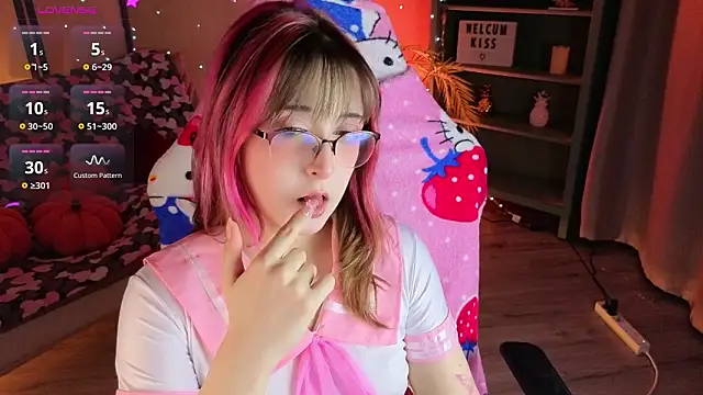 Soffi Toffi online show from 03/14/26, 01:27