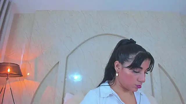 Antonella Russo1 online show from 12/20/25, 12:45