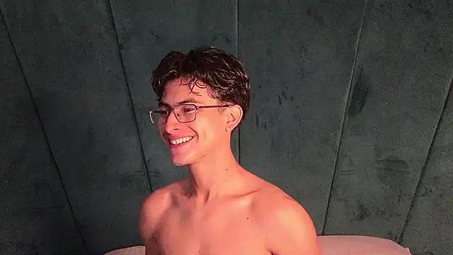 Aaron Eze online show from 03/03/26, 11:16