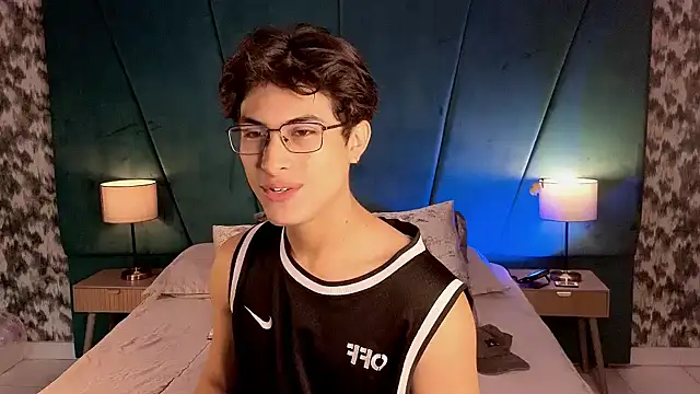 Aaron Eze online show from 05/29/26, 12:36