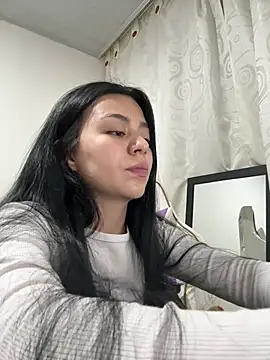 Midori rosse online show from 05/18/26, 01:24
