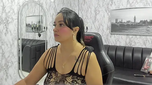 AlexandraMilff online show from 02/06/26, 03:55