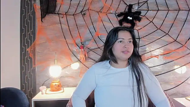 lilithst  online show from 10/20/25, 08:53