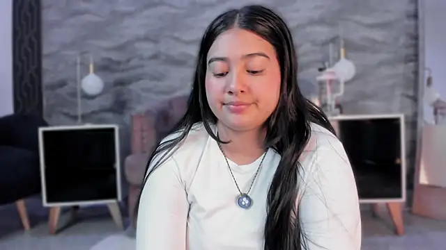 lilithst  online show from 11/04/25, 09:03