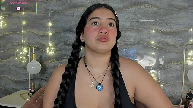 lilithst  online show from 12/13/25, 08:25