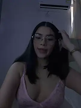 Snapshot of Julietalcl chatting on 04/30/26, 08:26 Julietalcl online show from 04/30/26, 08:26