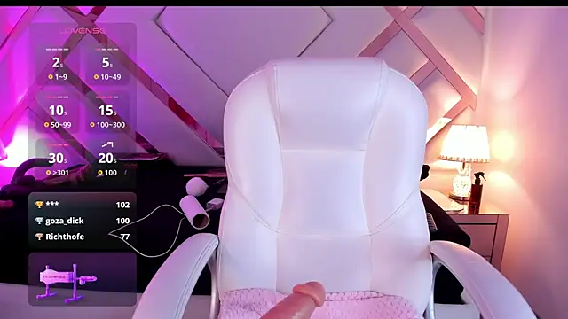 Snapshot of michelle_cutee_ chatting on 01/17/26, 07:35 michelle cutee online show from 01/17/26, 07:35