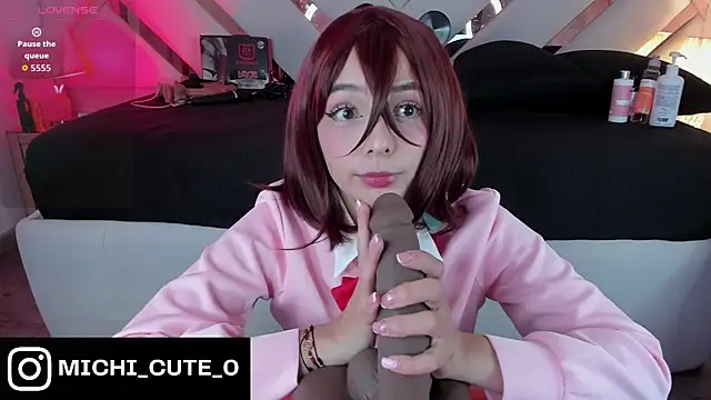 Snapshot of michelle_cutee_ chatting on 02/15/26, 08:16 michelle cutee online show from 02/15/26, 08:16