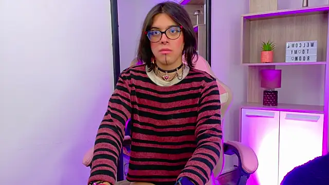 Lullaby Charade online show from 01/05/26, 05:27