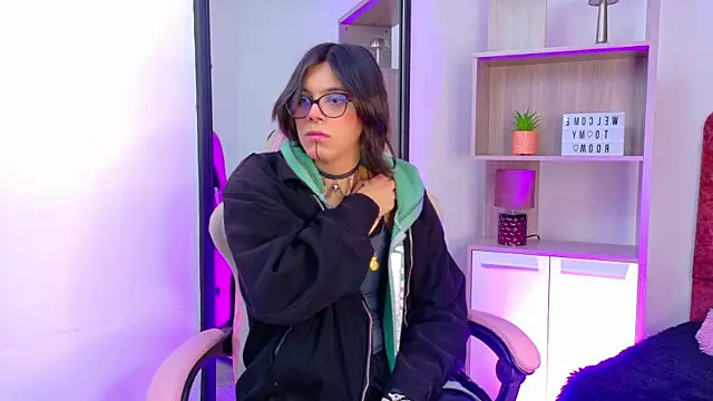 Lullaby Charade online show from 01/09/26, 12:19