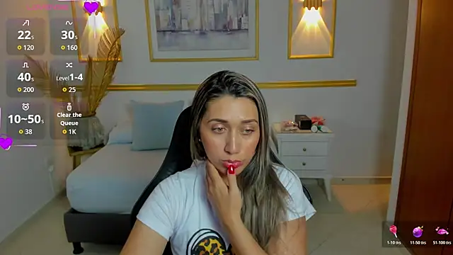 karlyy  online show from 11/20/25, 07:24