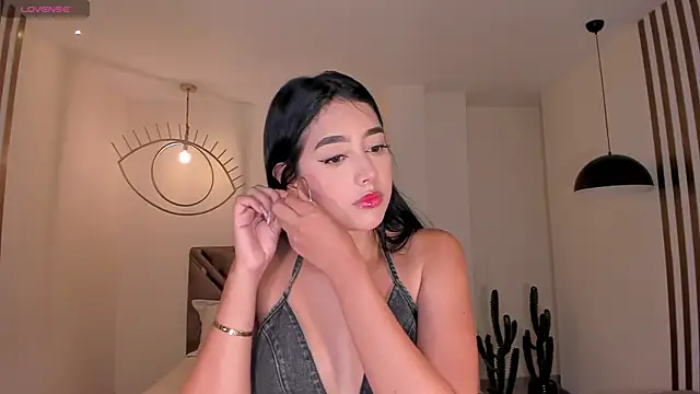 Snapshot of ScarlettBlaze_ chatting on 05/14/26, 12:01 ScarlettBlaze online show from 05/14/26, 12:01