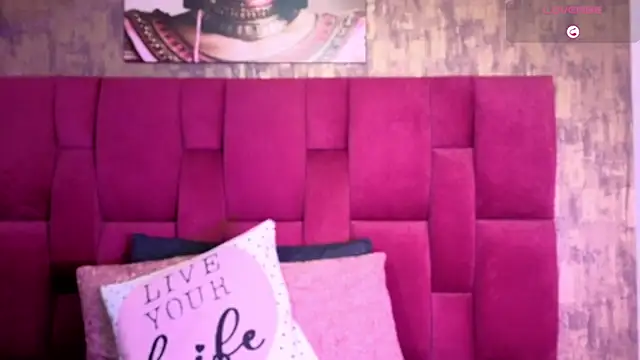 Snapshot of camila__bouzas chatting on 02/12/26, 12:00 camila bouzas online show from 02/12/26, 12:00