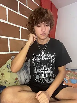 Snapshot of JoelnClouds chatting on 03/31/26, 07:14 JoelnClouds online show from 03/31/26, 07:14