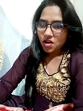 Vanshika1432 online show from 11/10/25, 05:01