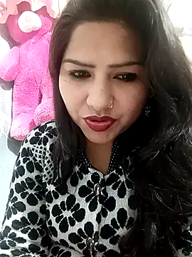 Vanshika1432 online show from 01/11/26, 06:18