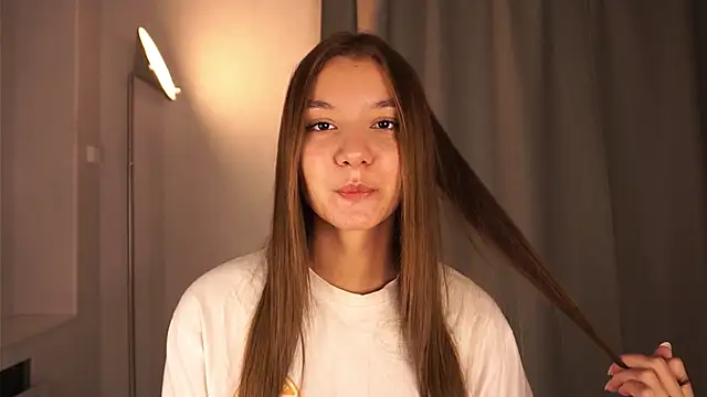 BrynnHolverson online show from 10/20/25, 05:13