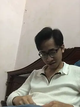 liamhn2k4 online show from 02/19/26, 01:07