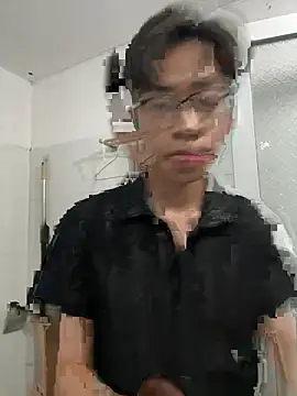 liamhn2k4 online show from 04/15/26, 11:17