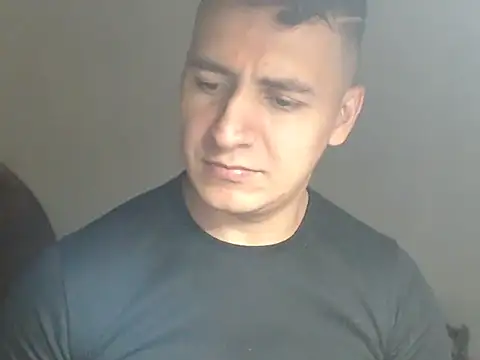 DarkTheKing online show from 10/30/25, 07:43