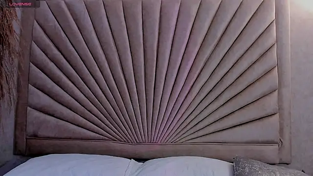 Emma duff online show from 11/27/25, 11:56