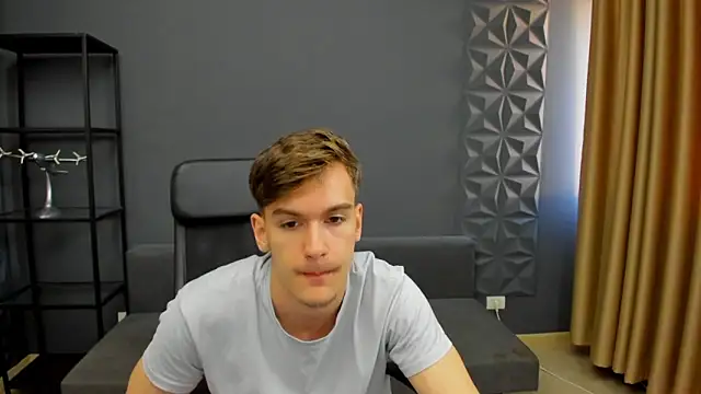 BradyFlint online show from 04/21/26, 04:30