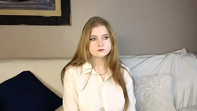 NightSaffron online show from 11/27/25, 06:48