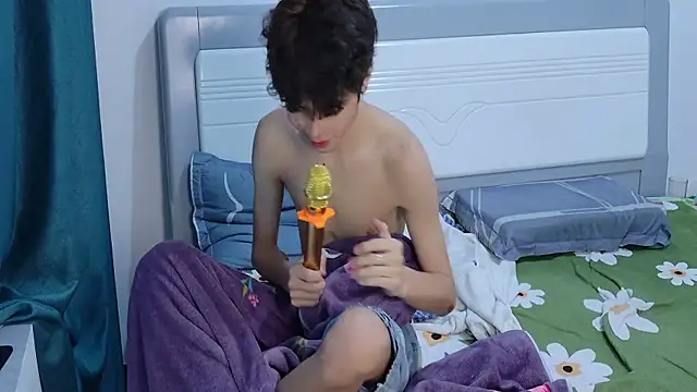 Stuffy-111 online show from 10/18/25, 01:19