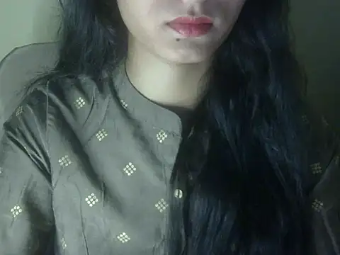 Snapshot of Shezi_N chatting on 06/20/26, 02:31 Shezi N online show from 06/20/26, 02:31
