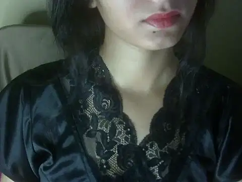 Snapshot of Shezi_N chatting on 06/21/26, 02:41 Shezi N online show from 06/21/26, 02:41